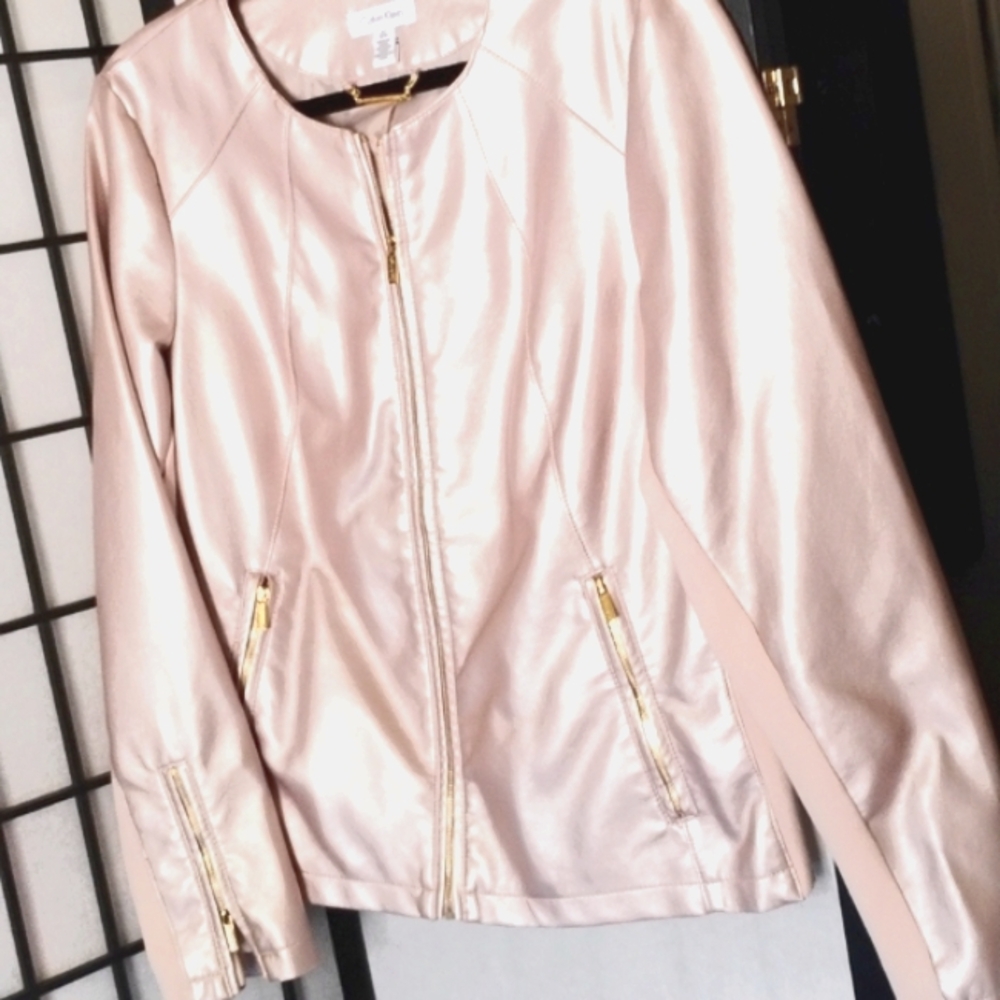 Calvin Kline - beautiful faux leather jacket - simmery light dusty pink - Size L